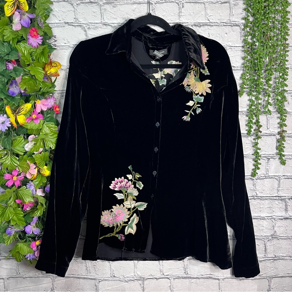 .!NWT Como No Black Velvet Floral Embroidered Rayon Silk Size Medium